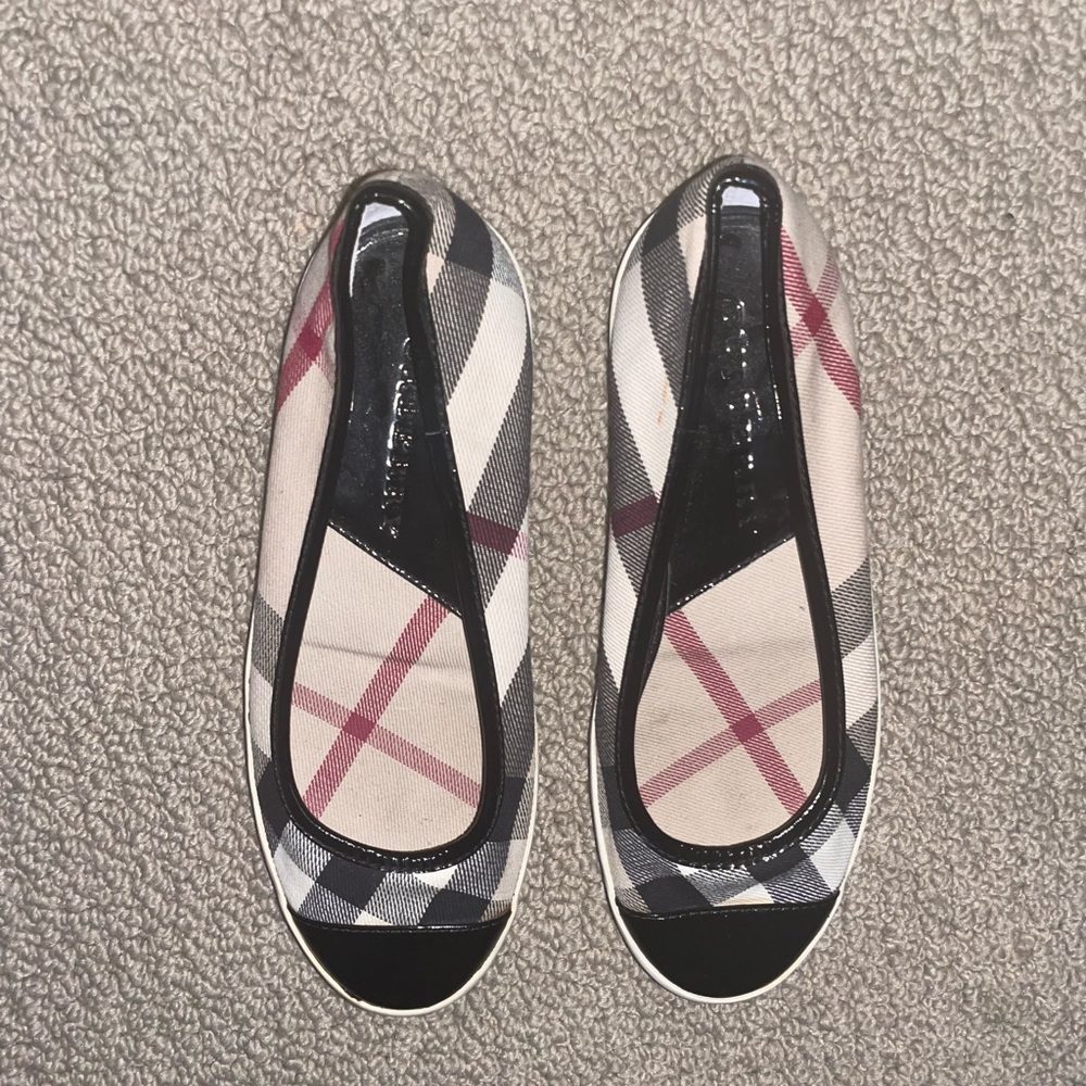 Burberry Flats